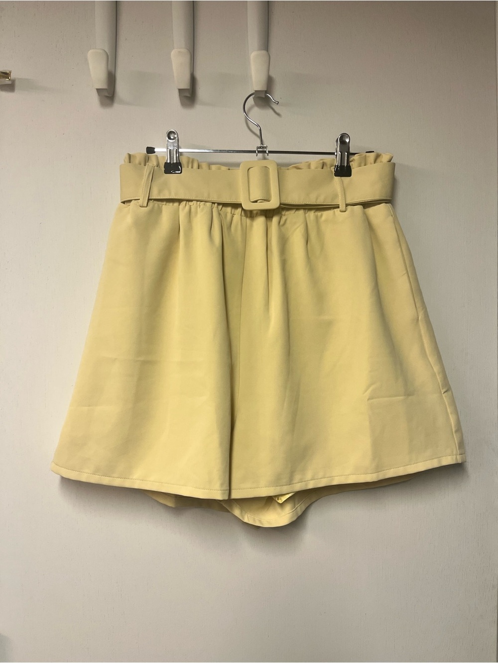 Entro Butter Yellow Belted High Rise Skort Shorts Large